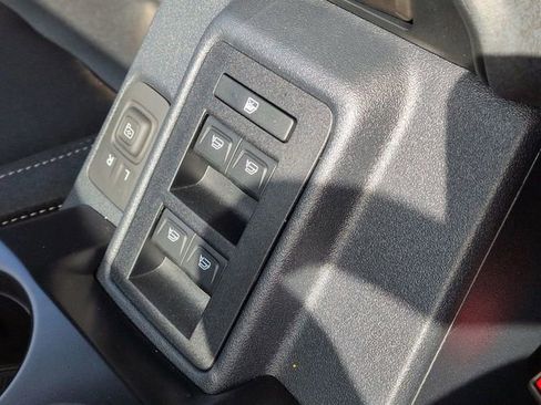 New 2025 Ford Bronco Big Bend w/ Black Diamond Package image 25