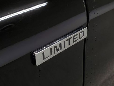 Used 2015 Chrysler 200 Limited image 24