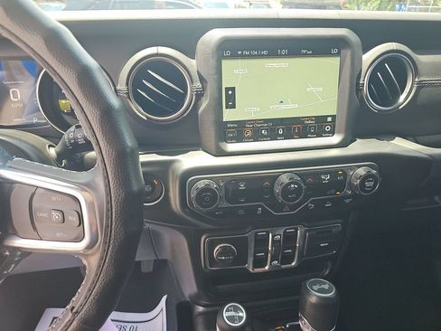 Used 2022 Jeep Wrangler Unlimited Sahara w/ Safety Group AWD/4WD image 6