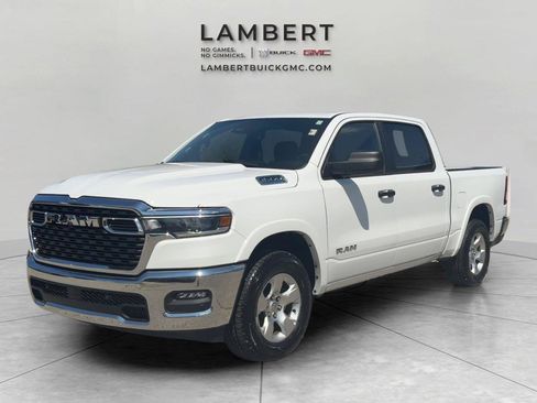 Used 2025 RAM 1500 Big Horn AWD/4WD image 1