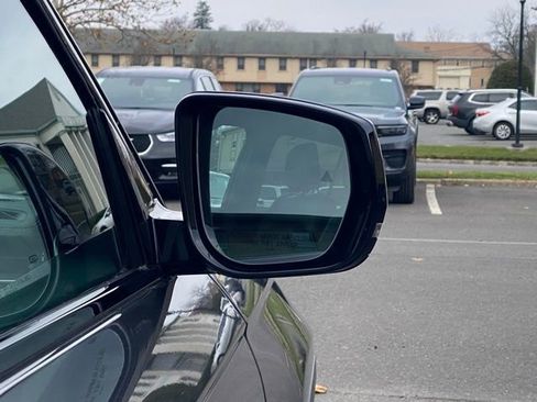 New 2025 Jeep Grand Cherokee Limited image 14