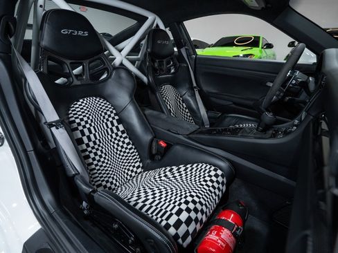 Used 2016 Porsche 911 GT3 RS image 31