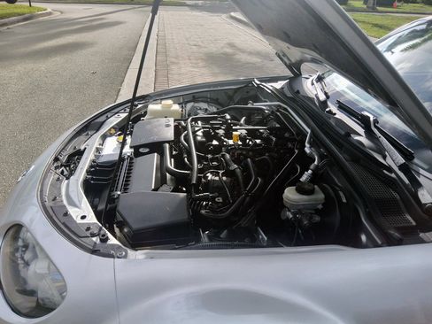 Used 2006 MAZDA MX-5 Miata Grand Touring RWD image 46