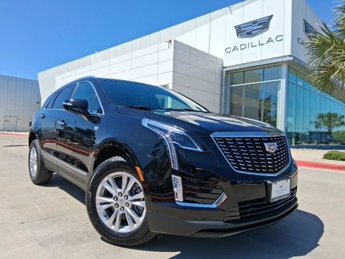 New 2026 Cadillac XT5 Luxury w/ LPO, Floor Liner Package image 1