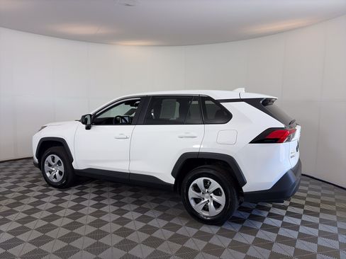Used 2025 Toyota RAV4 LE AWD/4WD image 8