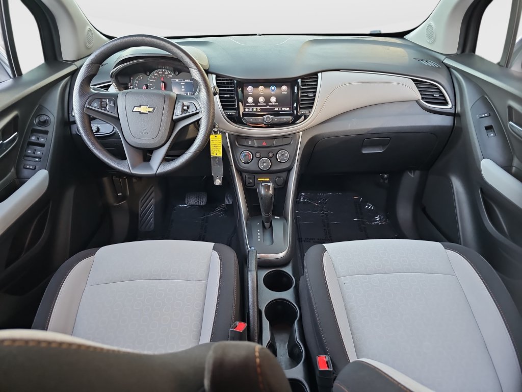 Used 2020 Chevrolet Trax LS w/ Tint and Cruise Package FWD image 18