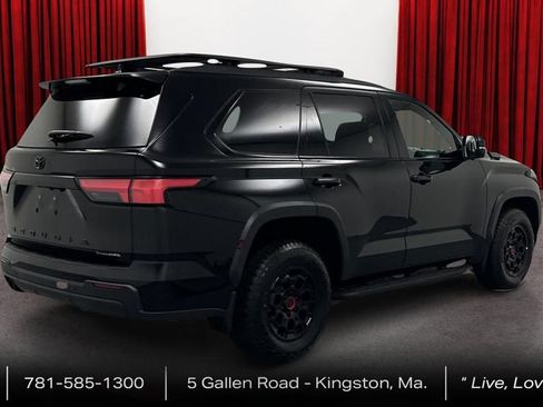 Used 2025 Toyota Sequoia TRD Pro AWD/4WD image 5