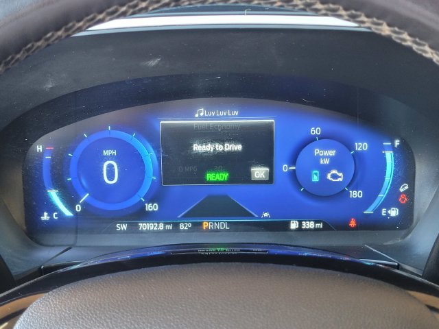 Used 2022 Ford Escape Titanium FWD image 27