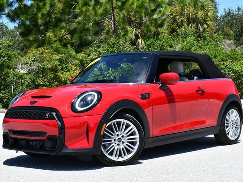 Used 2024 MINI Cooper S FWD image 2