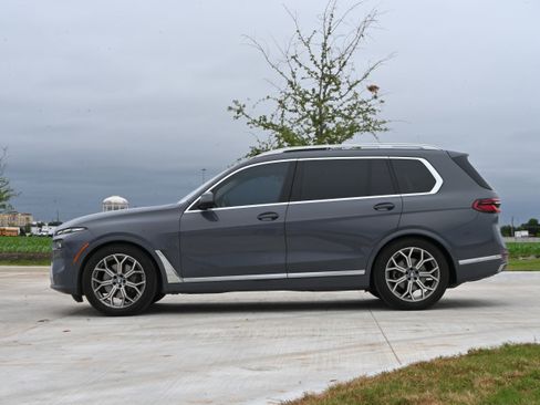 Used 2023 BMW X7 xDrive40i w/ Executive Package AWD/4WD image 6