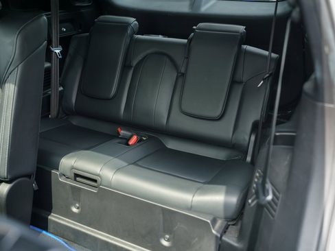 Used 2023 Mitsubishi Outlander LE image 24