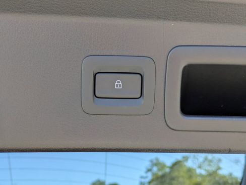 Used 2024 MAZDA CX-30 AWD 2.5 S w/ Preferred Package image 11