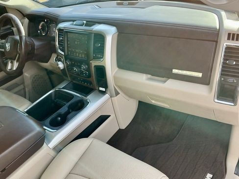 Used 2016 RAM 1500 Laramie w/ Convenience Group image 24