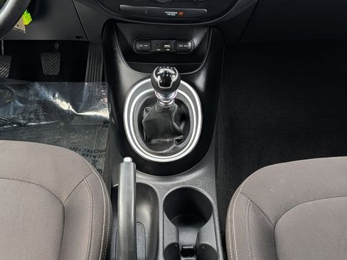 Used 2016 Kia Soul image 19
