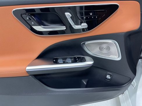 Used 2025 Mercedes-Benz C 300 4MATIC Sedan image 18