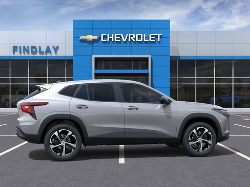 New 2026 Chevrolet Trax RS FWD image 5