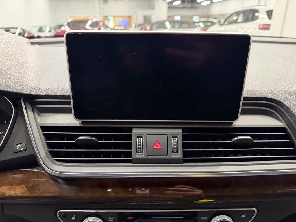Used 2019 Audi Q5 Prestige w/ Prestige Package AWD/4WD image 36