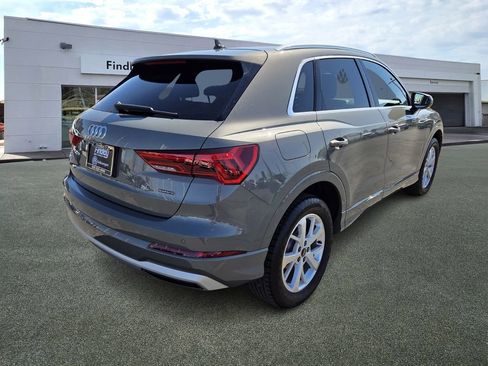 Used 2023 Audi Q3 2.0T Premium w/ Convenience Package image 3