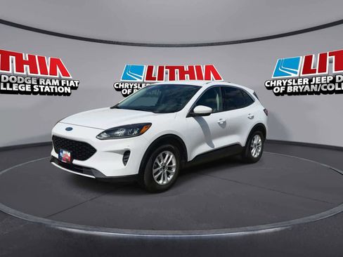 Used 2020 Ford Escape SE FWD image 4