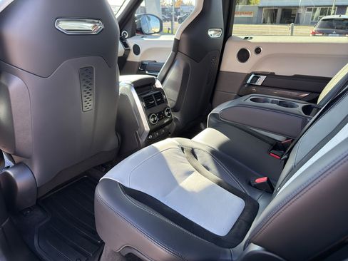 Used 2022 Land Rover Range Rover Sport SVR image 23