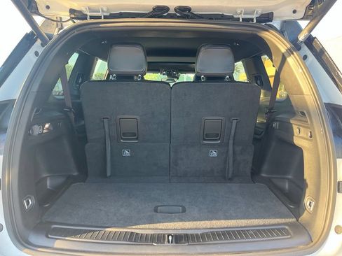Used 2024 Jeep Grand Cherokee L Altitude RWD image 19