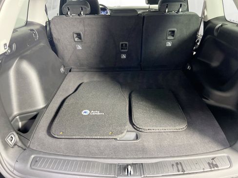 Used 2023 Jeep Grand Cherokee Laredo w/ Luxury Tech Group I image 25