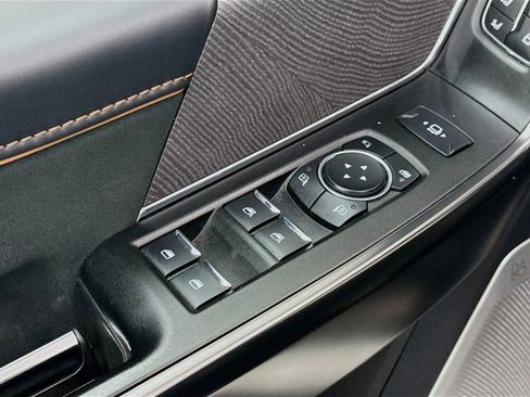 Used 2023 Ford F150 Platinum w/ Equipment Group 701A High image 18