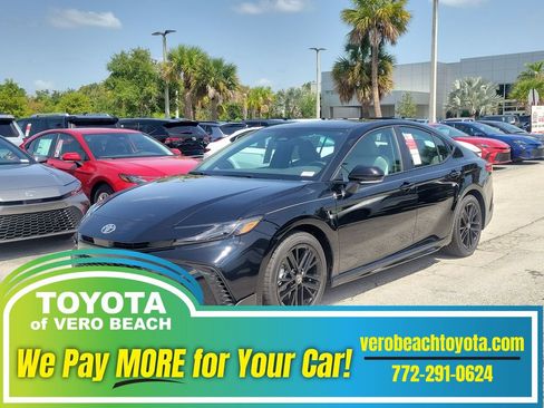 New 2026 Toyota Camry SE w/ Convenience Package FWD image 1