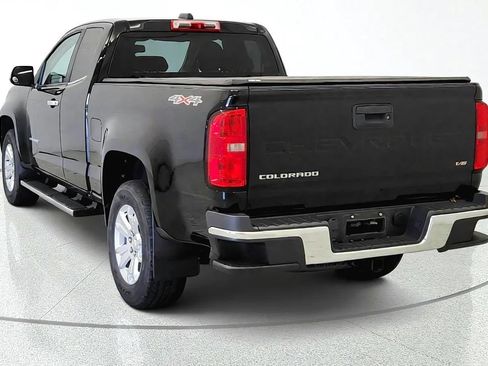 Used 2021 Chevrolet Colorado LT w/ Chrome Appearance Package AWD/4WD image 7