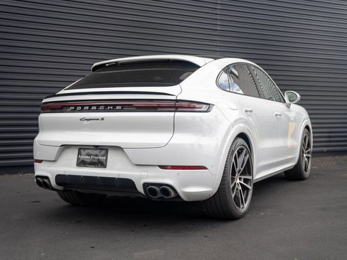Used 2026 Porsche Cayenne S AWD/4WD image 9