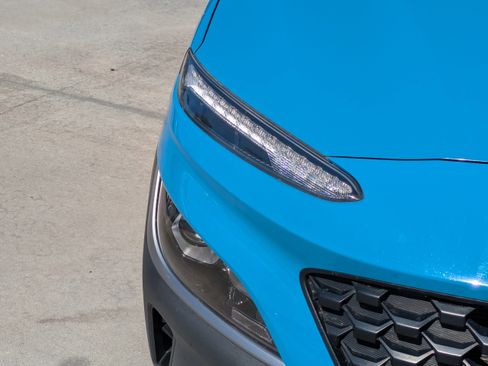 Certified 2022 Hyundai Kona SE image 7