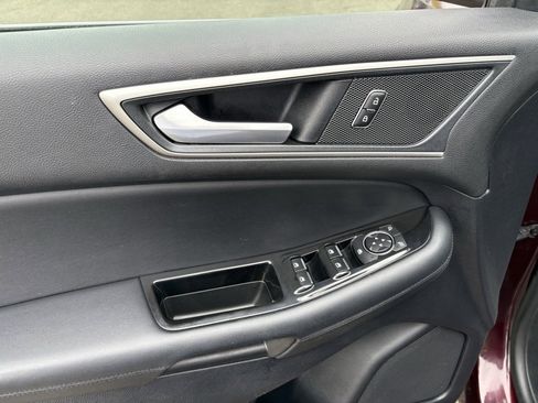 Used 2020 Ford Edge SEL w/ Convenience Package image 32
