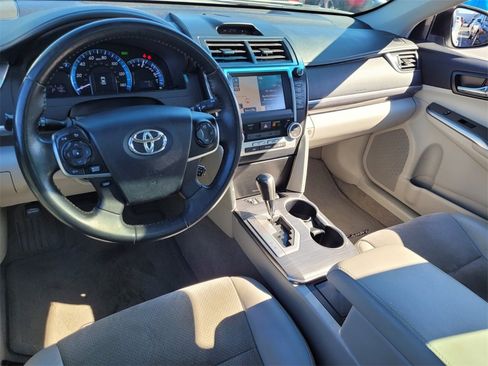Used 2012 Toyota Camry XLE image 7