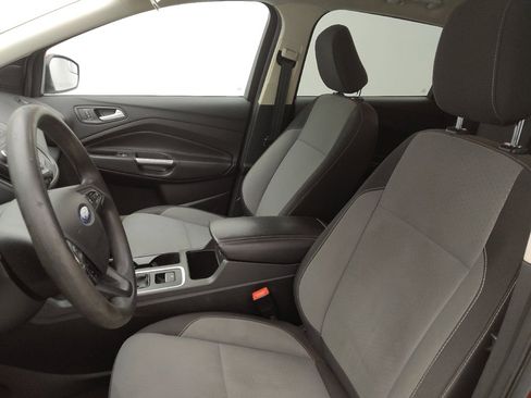 Used 2018 Ford Escape SE image 17