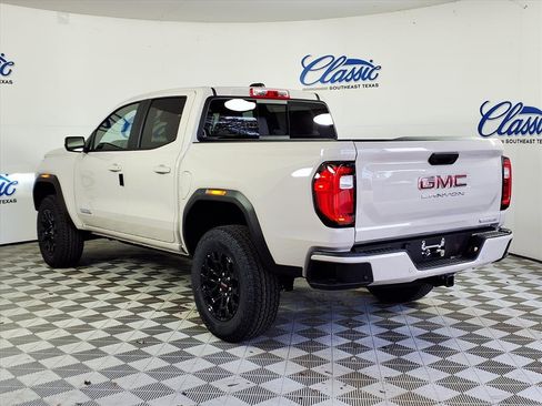 New 2026 GMC Canyon Elevation w/ Convenience Package image 2