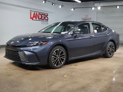 New 2026 Toyota Camry XLE FWD image 3