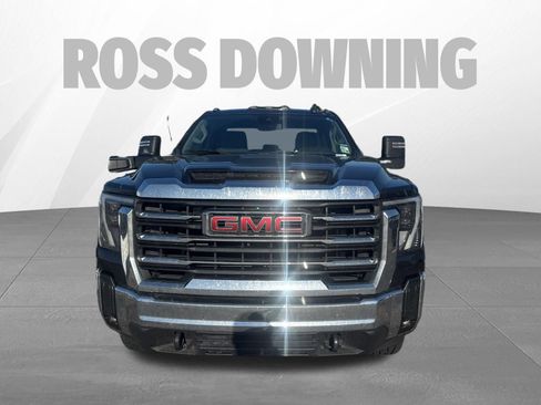 Used 2024 GMC Sierra 2500 SLE w/ SLE Convenience Package AWD/4WD image 2