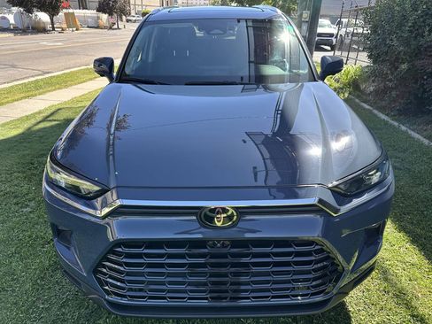 Used 2025 Toyota Grand Highlander AWD Hybrid image 12