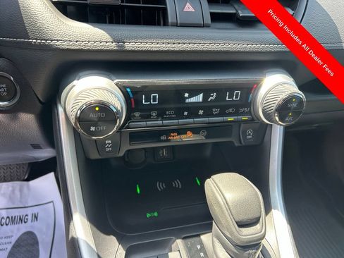 Used 2025 Toyota RAV4 XLE w/ Convenience Package FWD image 13