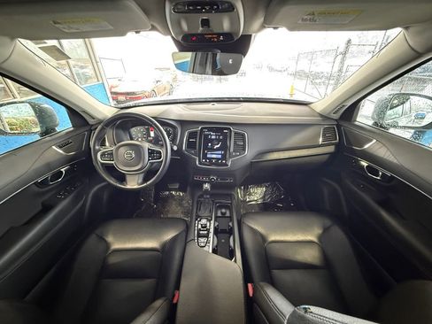 Used 2020 Volvo XC90 T6 Momentum image 23