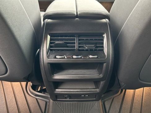 Used 2025 BMW X5 xDrive40i w/ Premium Package image 27