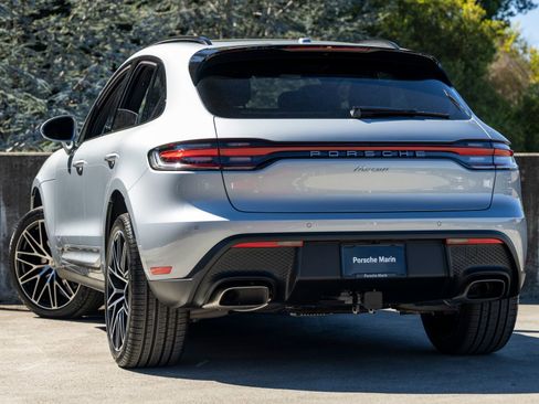 New 2026 Porsche Macan AWD/4WD image 3
