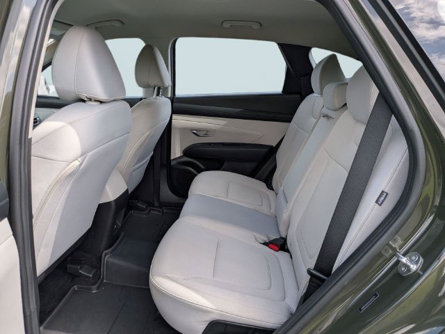 Used 2025 Hyundai Tucson SE FWD image 13