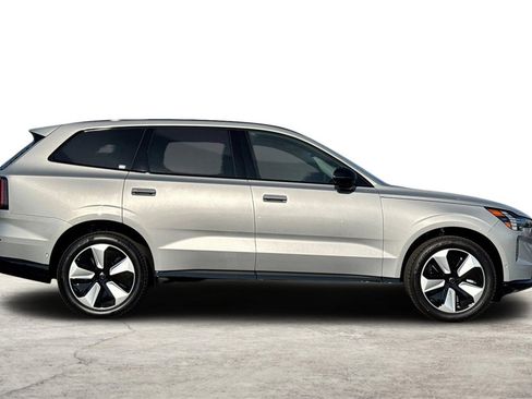 New 2025 Volvo EX90 Plus w/ Protection Package Premier image 8