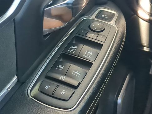 Used 2022 RAM 3500 Laramie image 26