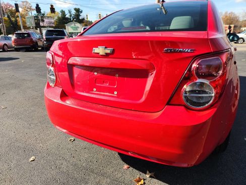 Used 2014 Chevrolet Sonic LS image 5