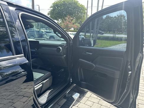 Used 2023 Chevrolet Colorado LT w/ LT Convenience Package III RWD image 23