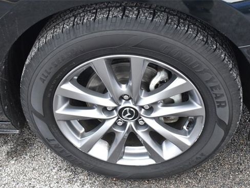 Used 2021 MAZDA MAZDA3 s image 11