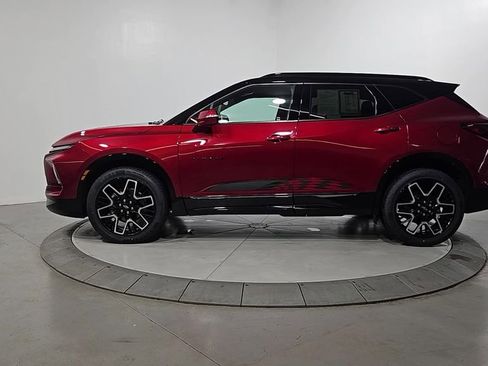 Used 2023 Chevrolet Blazer RS w/ Driver Confidence II Package FWD image 2