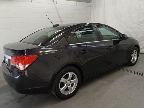 Used 2015 Chevrolet Cruze LT image 10